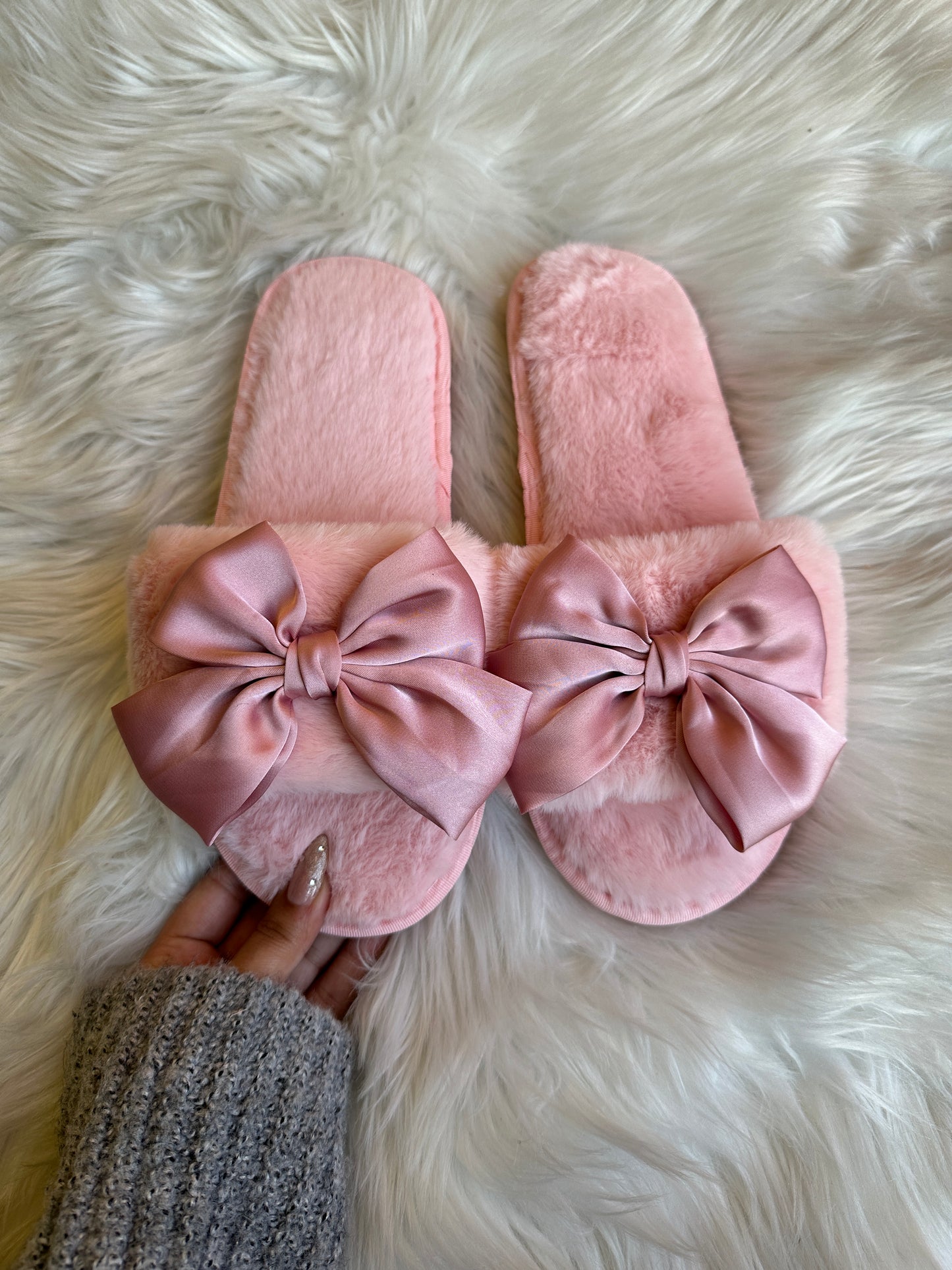 Bow fur slide pink