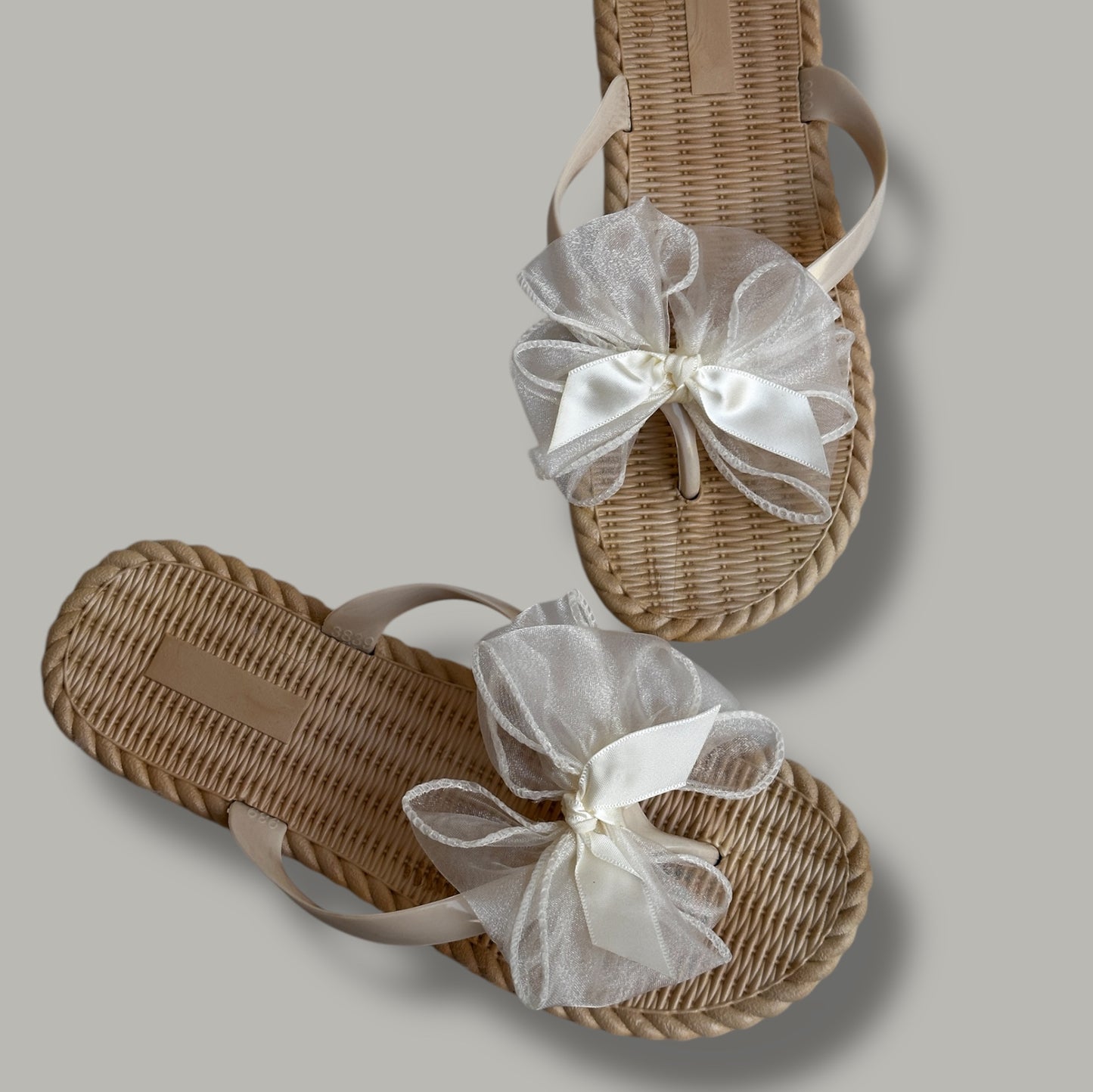 Tie flipflops
