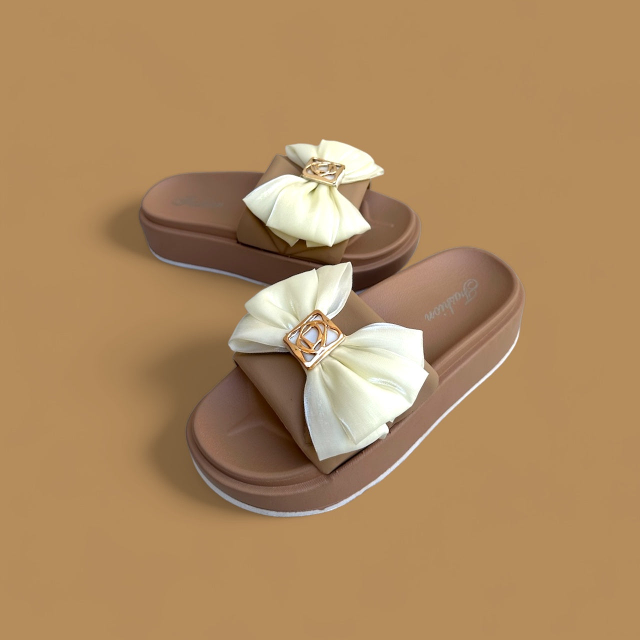 Tissue bow slides