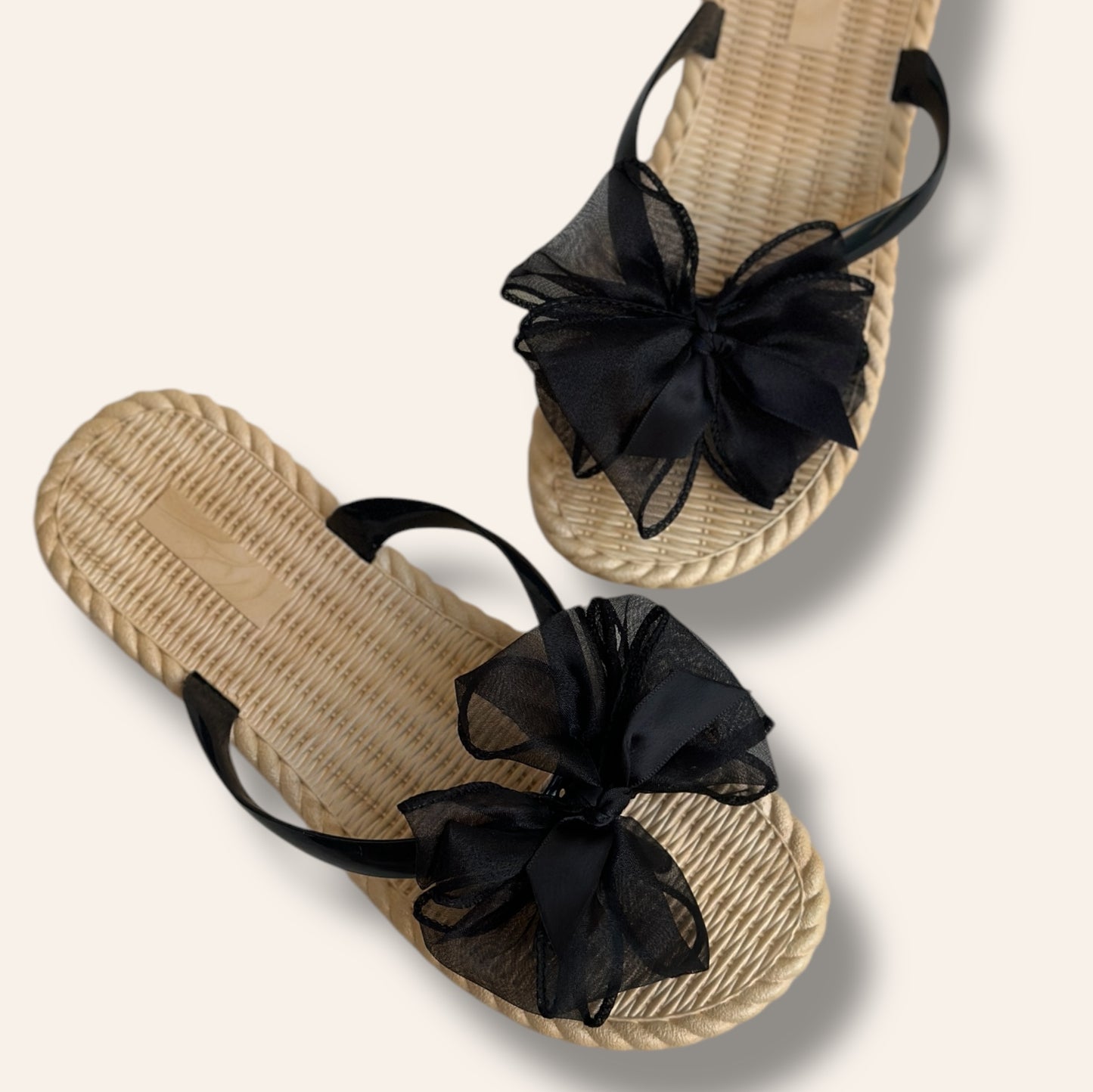 Tie flipflops
