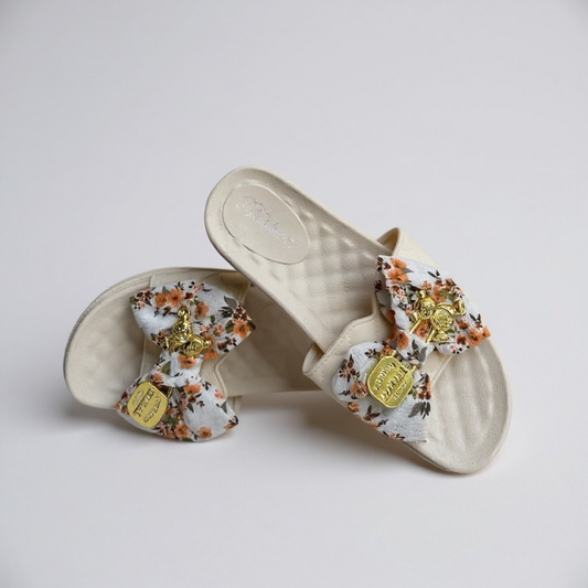 Floral buckle softee