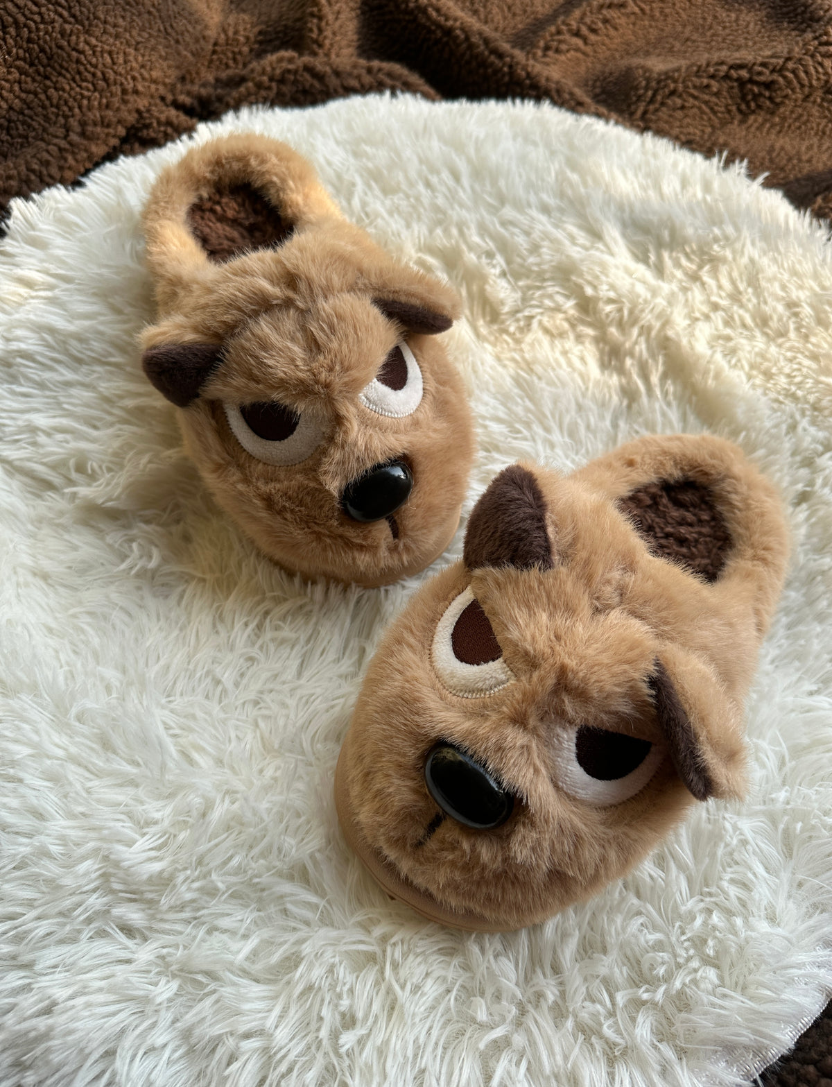 Grumpy plush slipper brown