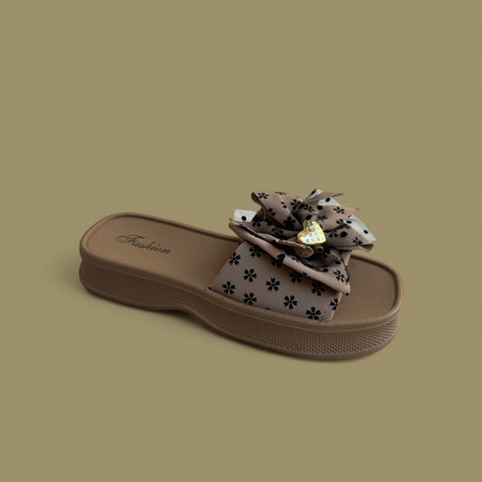Printed heart bow slides