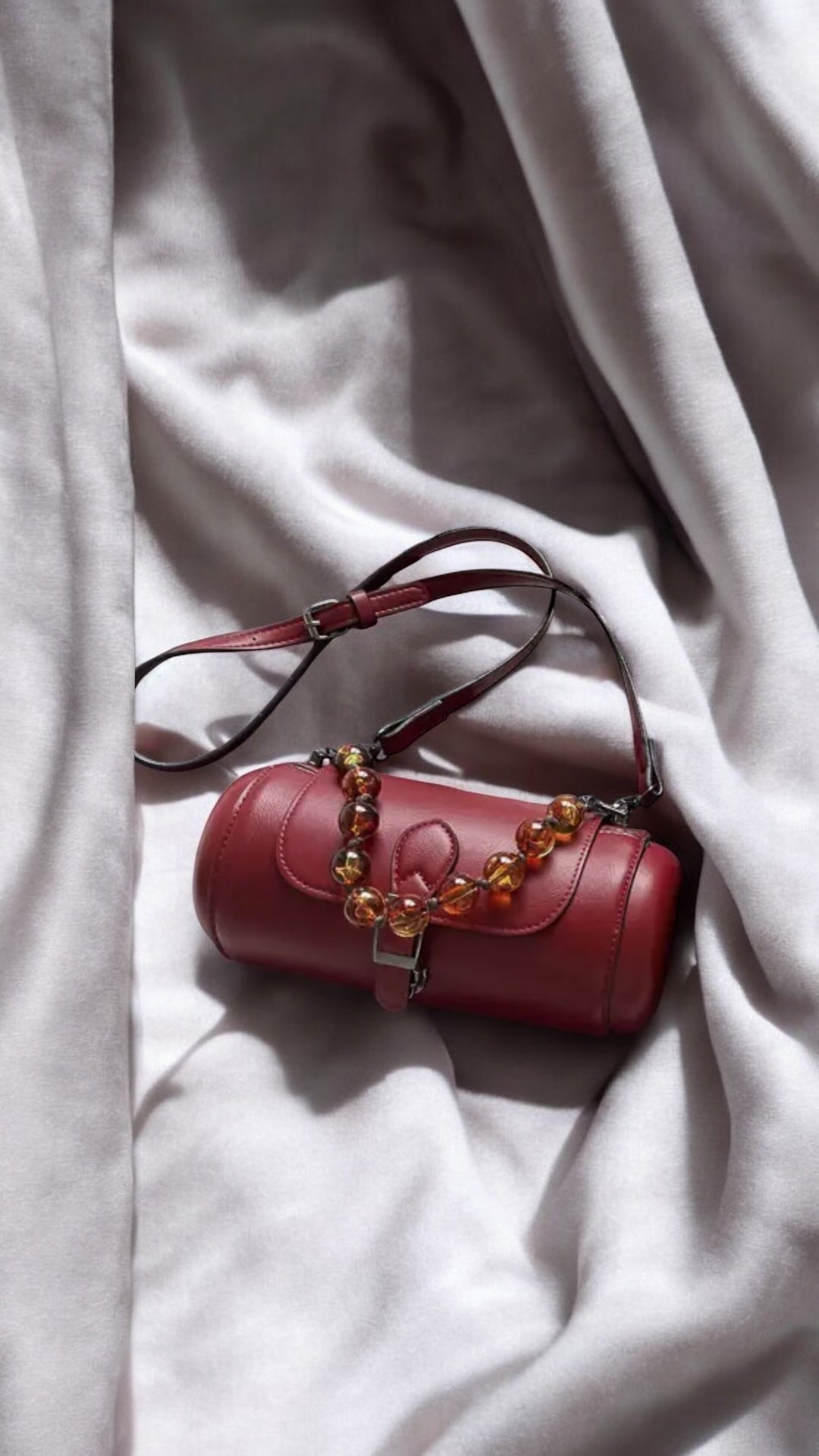 Round crossbody bag
