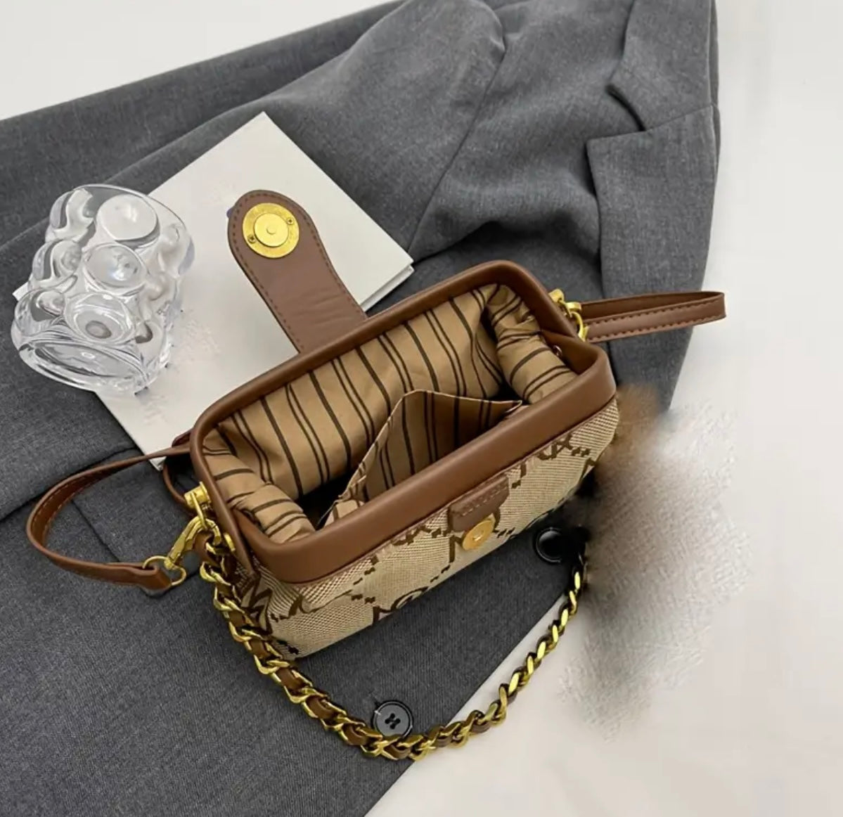 Vintage khaki bag