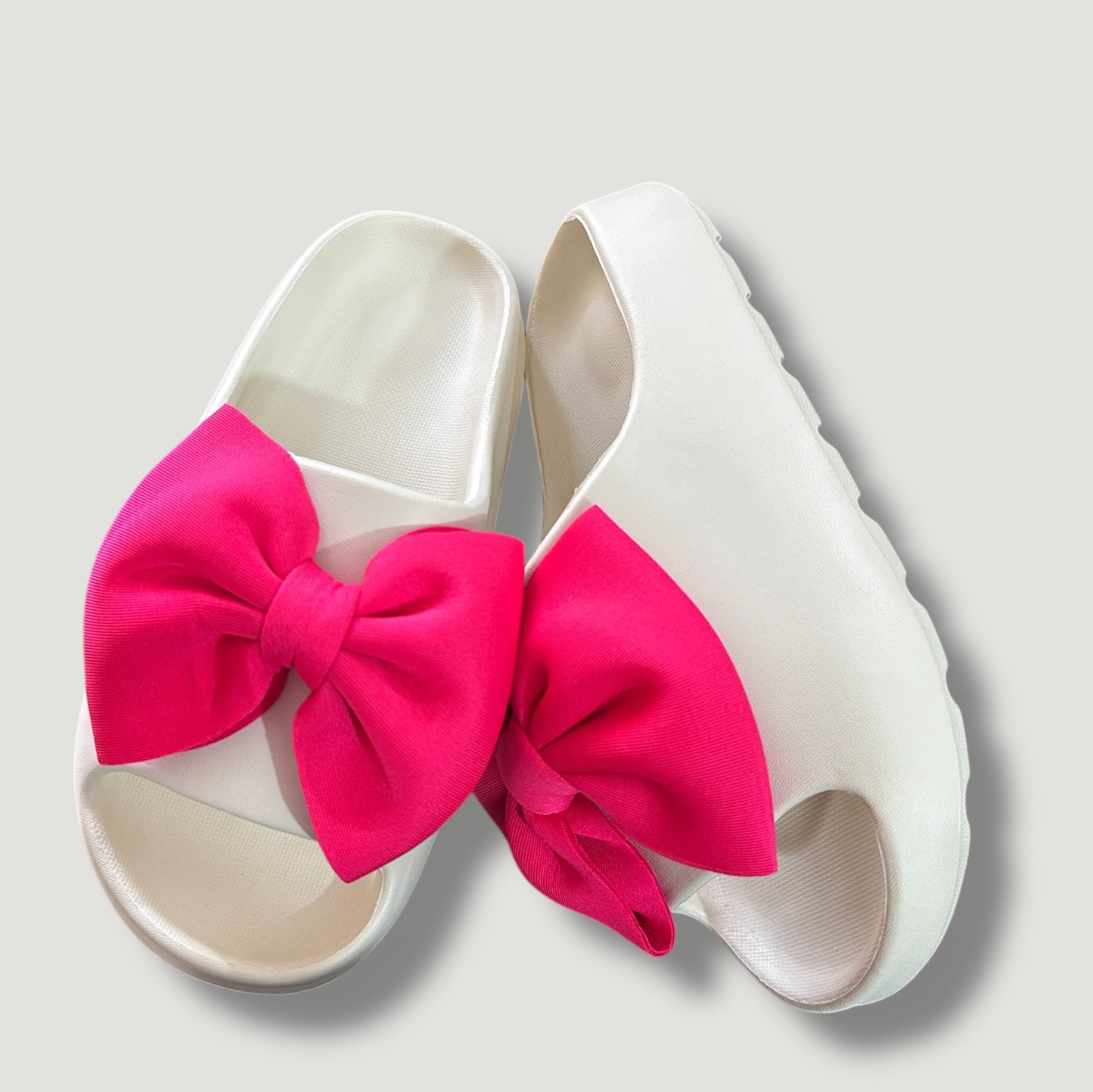 Bowknot slides