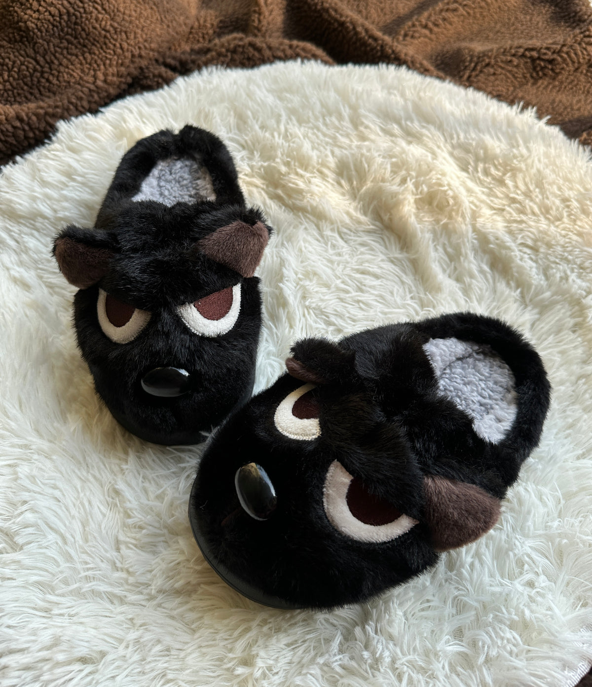 Grumpy plush slipper black