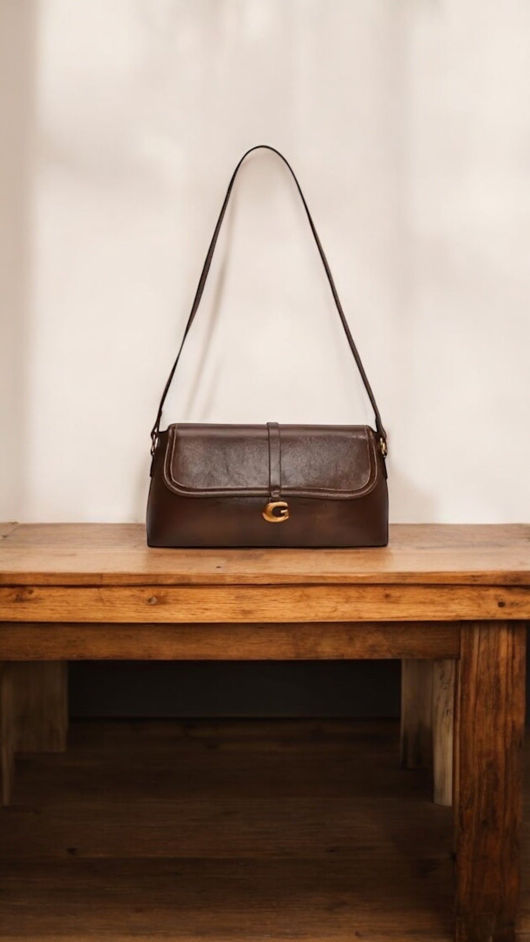 Leather shoulder bag