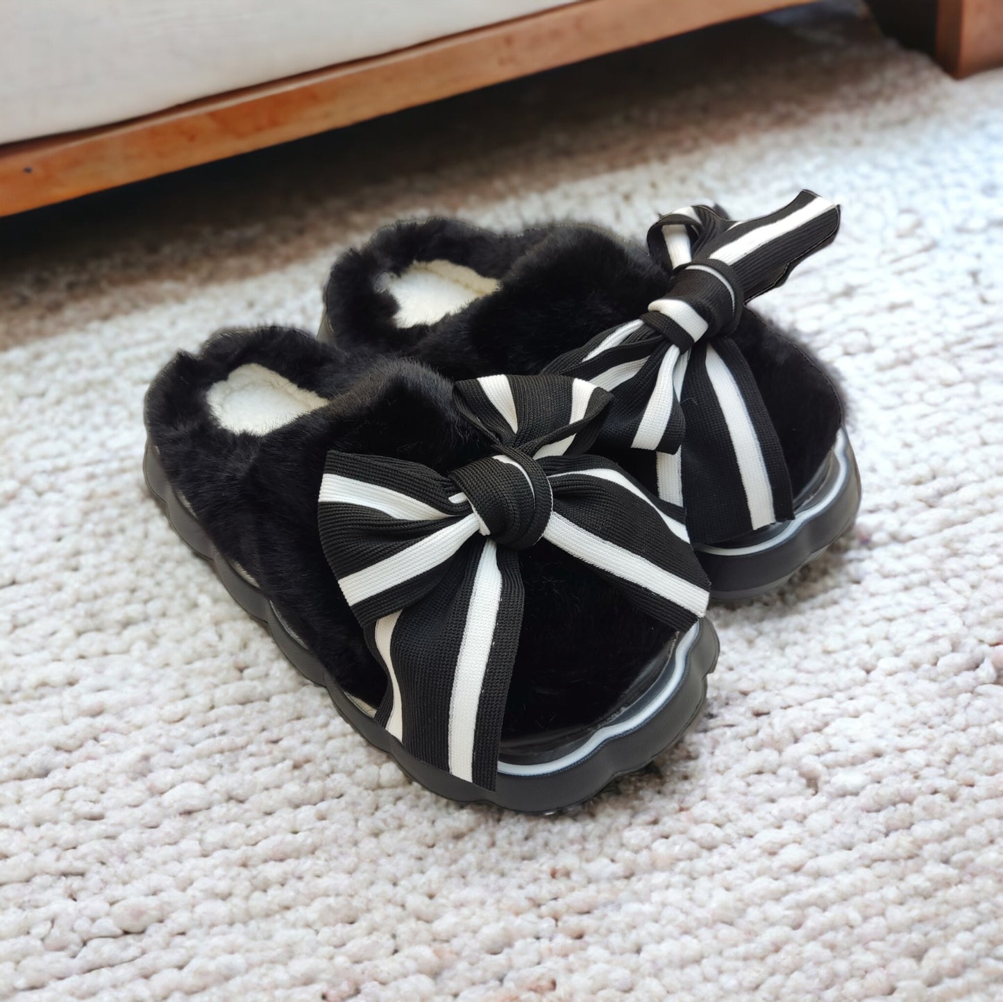 Tie bow carpet shoes